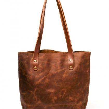 CLASSIC LEATHER TOTE SADDLE BROWN